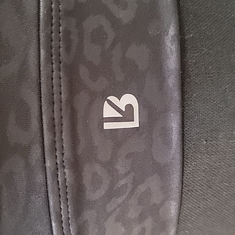 🆕️ BuffBunny Rosa Sports Bra V2 - Picture 4 of 7